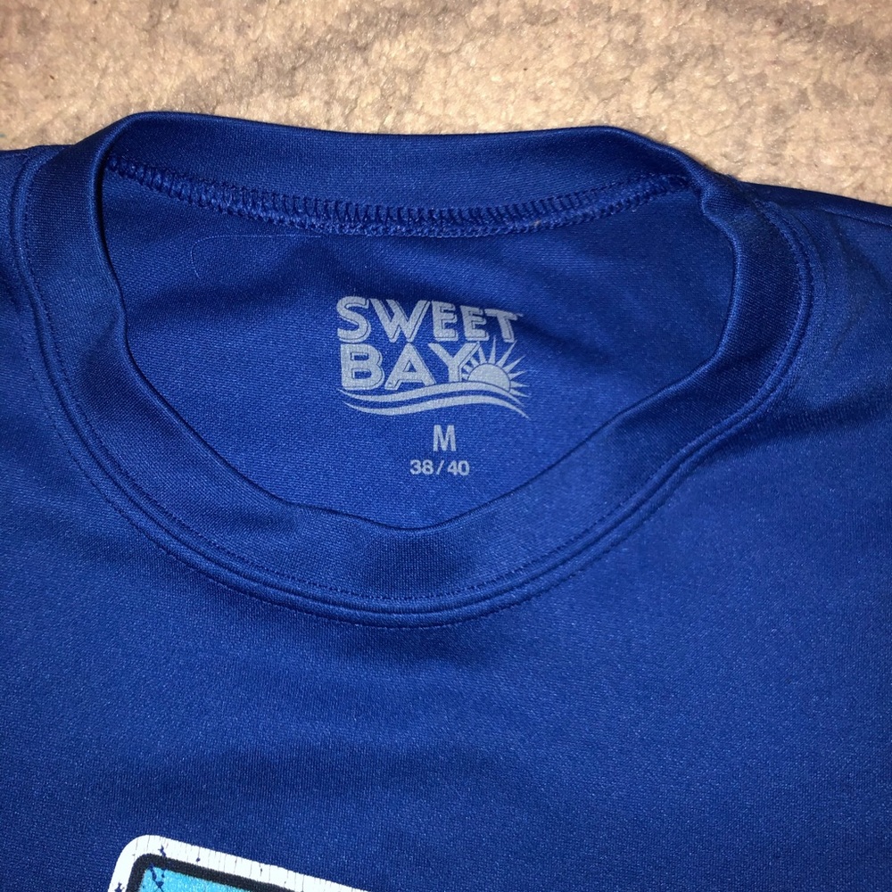 Shirt - Picture 2 of 3